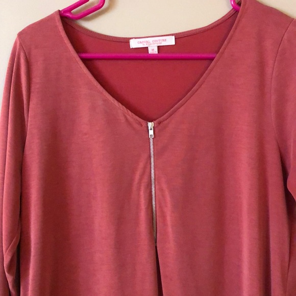 Top - Picture 2 of 2